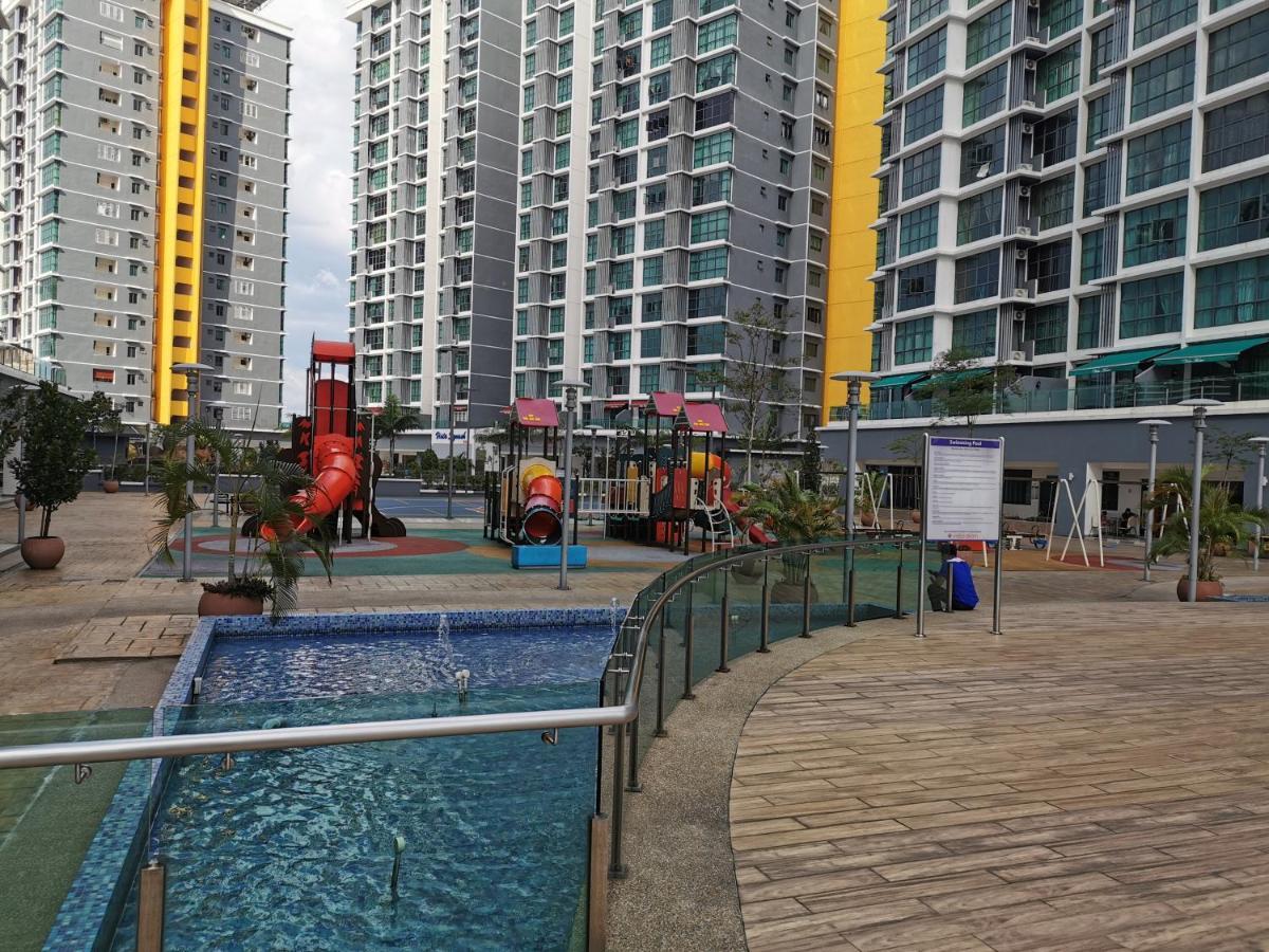Vista Alam Studio Units - Pool, Food Court Shah Alam Exteriör bild